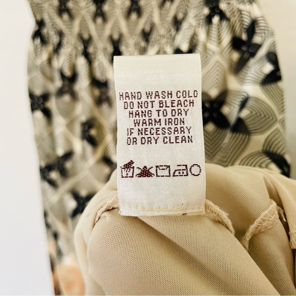 Nwot Max Studio Specialty Products midi woman’s dress size S feminine elegance - Picture 6 of 13